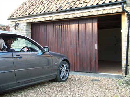 Timber Round the Corner Door with Standard Rib Design